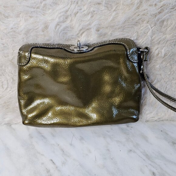 Coach Y2k Oliver Green Patent Leather Turn Lock Clutch Wristlet - Picture 2 of 12